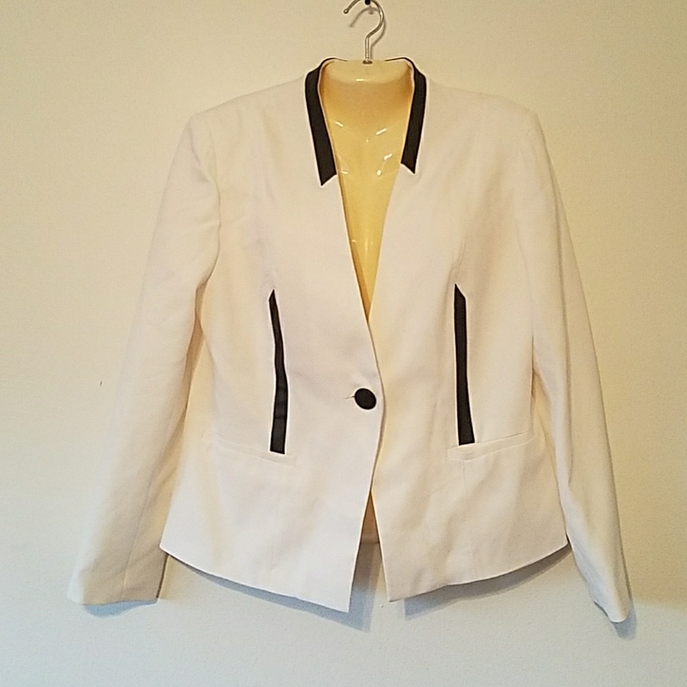 Isabella Cream and Black Suit Blazer Jacket